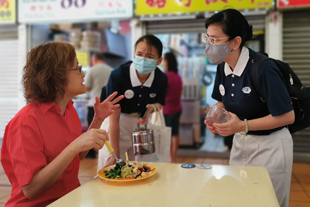 Tzu Chi volunteers as Clean Ambassadors before the start of “circuit breaker” 